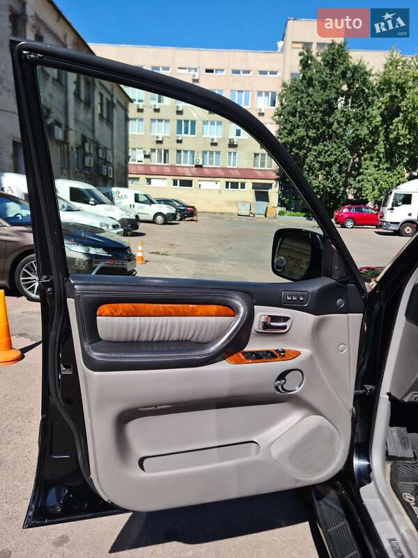 Внедорожник / Кроссовер Lexus LX 2007 в Киеве