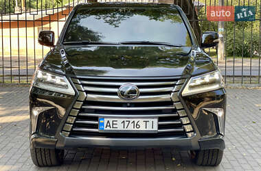 Позашляховик / Кросовер Lexus LX 2017 в Кам'янському