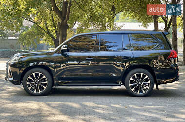 Позашляховик / Кросовер Lexus LX 2017 в 