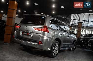 Внедорожник / Кроссовер Lexus LX 2016 в 