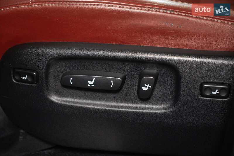 Внедорожник / Кроссовер Lexus LX 2016 в Одессе фото 48 Внедорожник / Кроссовер Lexus LX 2016 в Одессе