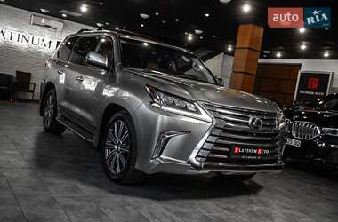Внедорожник / Кроссовер Lexus LX 2016 в 
