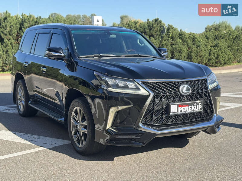 Lexus LX 2010