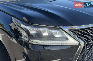 Внедорожник / Кроссовер Lexus LX 2010 в 