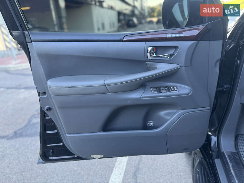 Внедорожник / Кроссовер Lexus LX 2010 в Киеве фото 10 Внедорожник / Кроссовер Lexus LX 2010 в Киеве