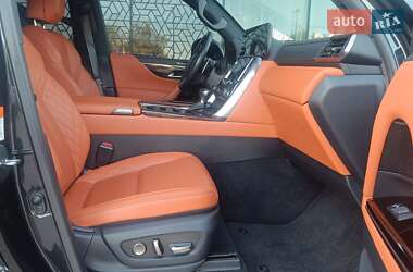 Позашляховик / Кросовер Lexus LX 2023 в 