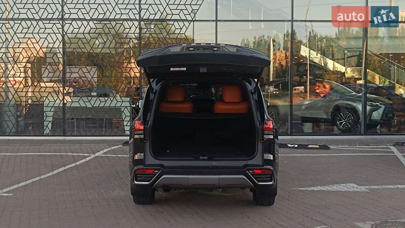 Внедорожник / Кроссовер Lexus LX 2023 в Киеве