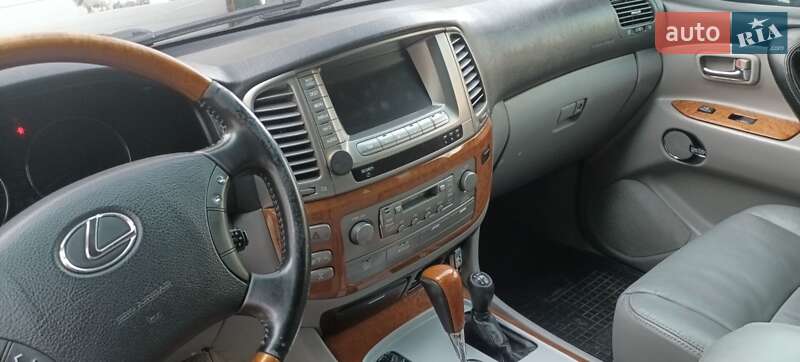 Позашляховик / Кросовер Lexus LX 2006 в Києві фото 22 Позашляховик / Кросовер Lexus LX 2006 в Києві