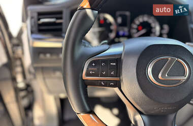 Внедорожник / Кроссовер Lexus LX 2017 в 