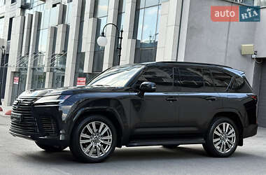 Позашляховик / Кросовер Lexus LX 2022 в 