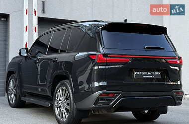Позашляховик / Кросовер Lexus LX 2022 в 