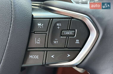 Позашляховик / Кросовер Lexus LX 2022 в 