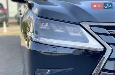 Внедорожник / Кроссовер Lexus LX 2021 в 