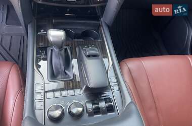 Внедорожник / Кроссовер Lexus LX 2021 в 