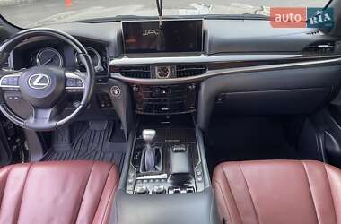 Внедорожник / Кроссовер Lexus LX 2021 в 