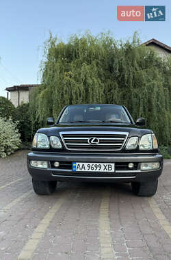 Внедорожник / Кроссовер Lexus LX 2004 в 
