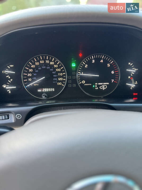 Позашляховик / Кросовер Lexus LX 2004 в Києві