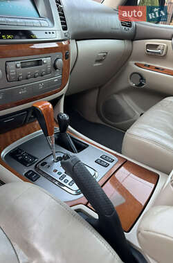 Внедорожник / Кроссовер Lexus LX 2004 в 