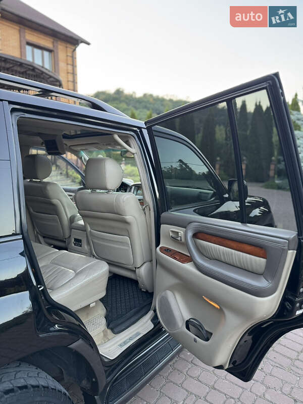 Позашляховик / Кросовер Lexus LX 2004 в Києві