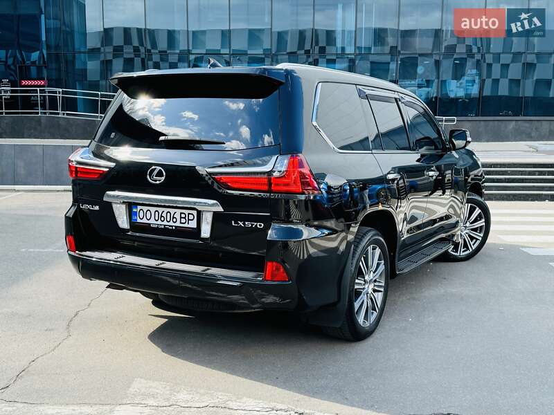 Внедорожник / Кроссовер Lexus LX 2016 в Одессе