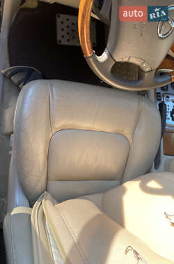 Позашляховик / Кросовер Lexus LX 2006 в 