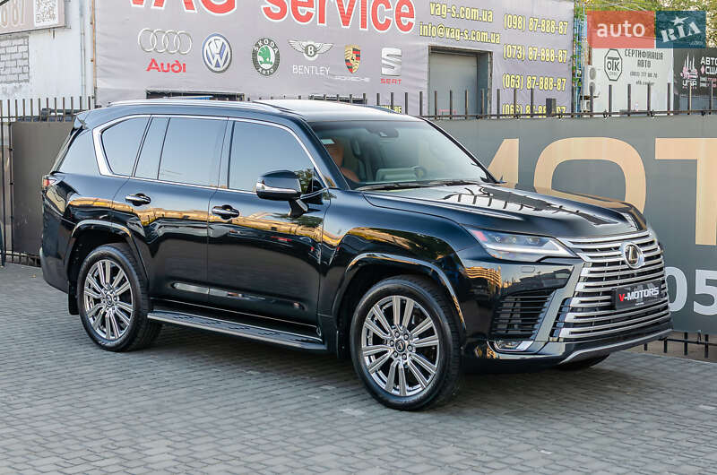 Внедорожник / Кроссовер Lexus LX 2023 в Киеве