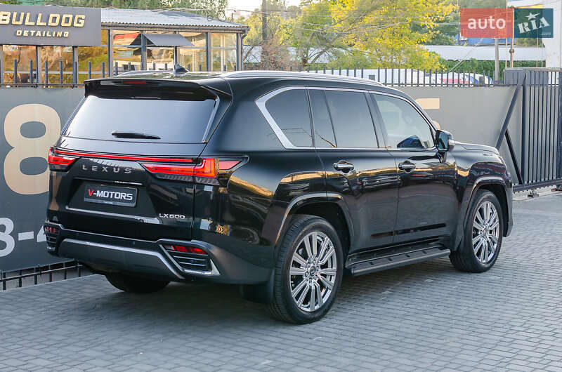 Внедорожник / Кроссовер Lexus LX 2023 в Киеве