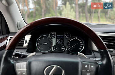 Позашляховик / Кросовер Lexus LX 2012 в 