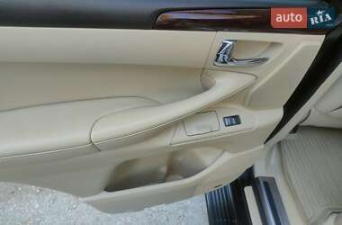 Внедорожник / Кроссовер Lexus LX 2008 в 