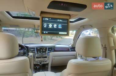 Внедорожник / Кроссовер Lexus LX 2008 в 