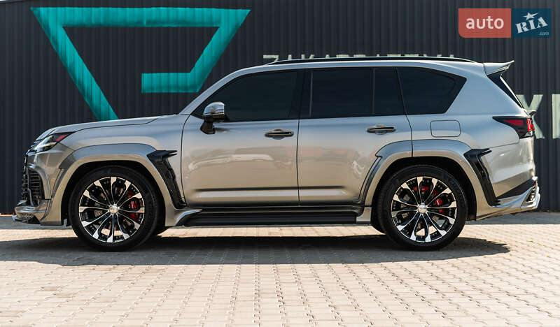 Позашляховик / Кросовер Lexus LX 2022 в Мукачевому