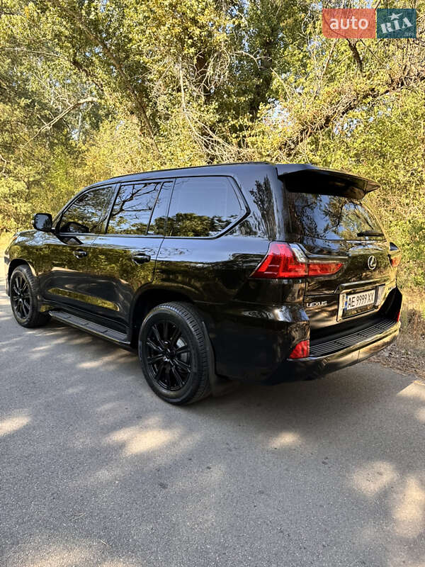 Внедорожник / Кроссовер Lexus LX 2016 в Днепре