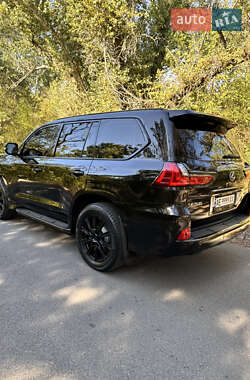 Позашляховик / Кросовер Lexus LX 2016 в 