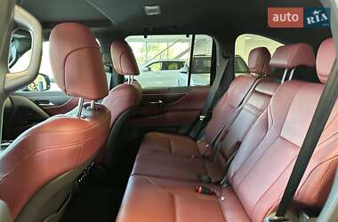 Позашляховик / Кросовер Lexus LX 2022 в 