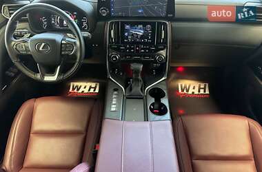 Позашляховик / Кросовер Lexus LX 2022 в 