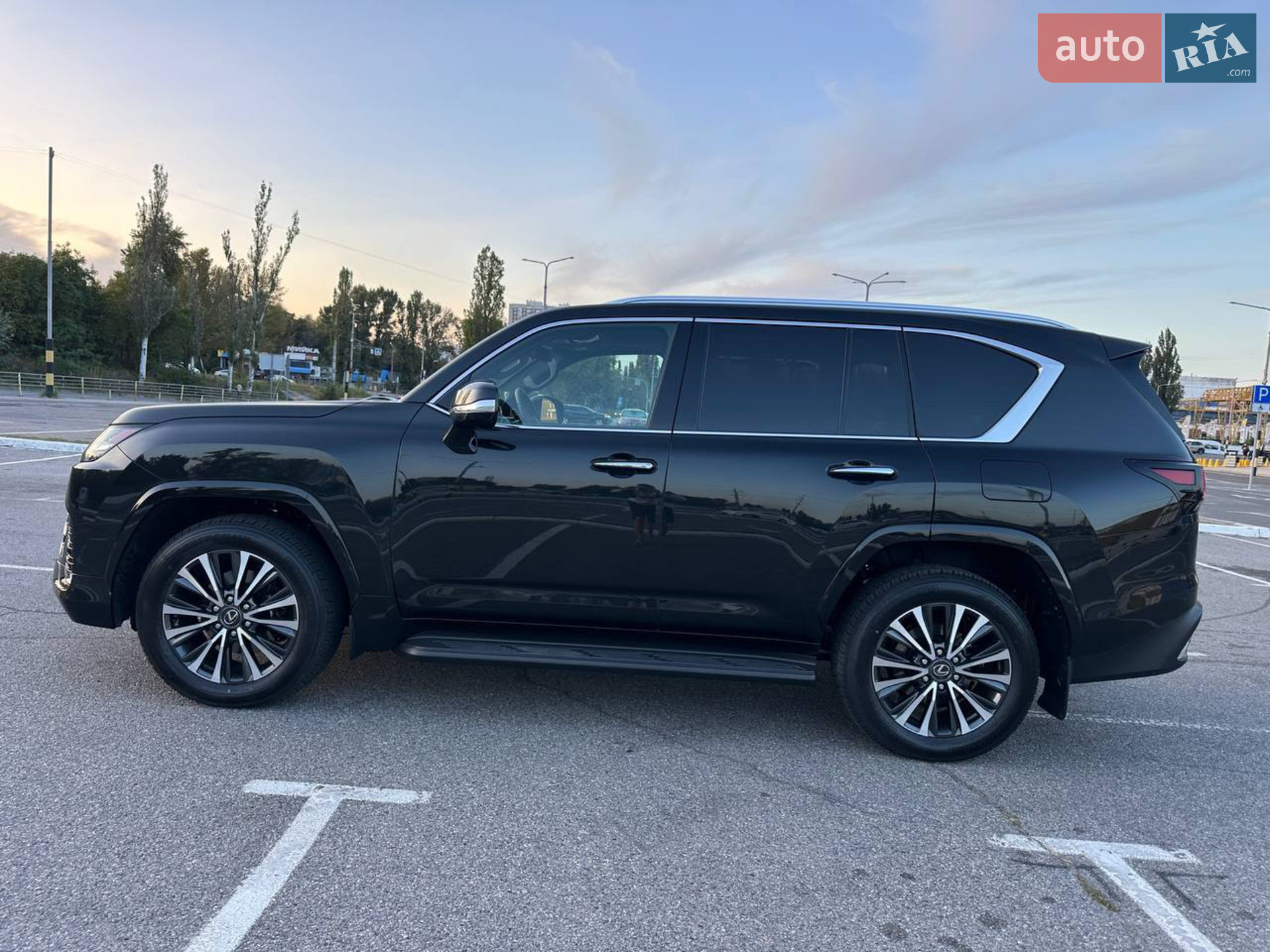 2025 Lexus LX - мініатюра 16