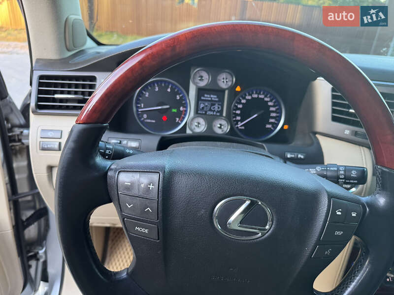 Позашляховик / Кросовер Lexus LX 2008 в Києві фото 11 Позашляховик / Кросовер Lexus LX 2008 в Києві