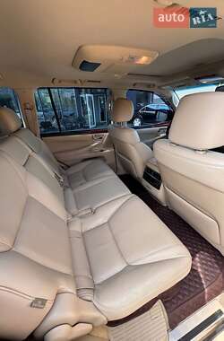 Внедорожник / Кроссовер Lexus LX 2008 в 