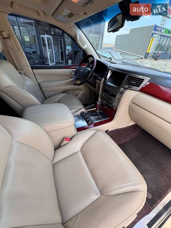 Внедорожник / Кроссовер Lexus LX 2008 в Киеве фото 12 Внедорожник / Кроссовер Lexus LX 2008 в Киеве