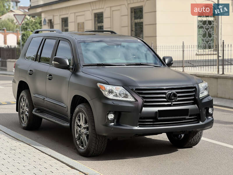 Позашляховик / Кросовер Lexus LX 2010 в Києві