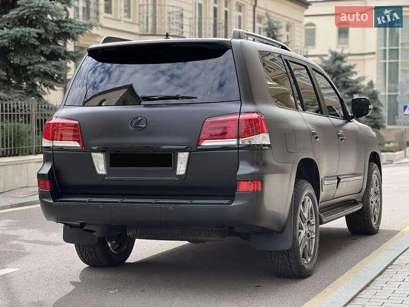 Позашляховик / Кросовер Lexus LX 2010 в Києві