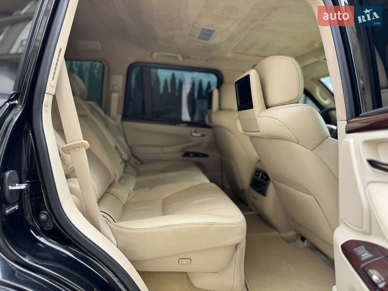 Позашляховик / Кросовер Lexus LX 2010 в Києві