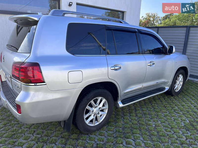 Внедорожник / Кроссовер Lexus LX 2008 в Ровно