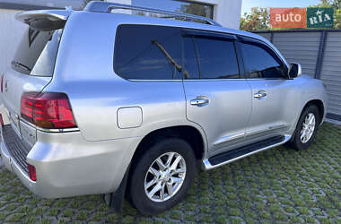 Внедорожник / Кроссовер Lexus LX 2008 в 