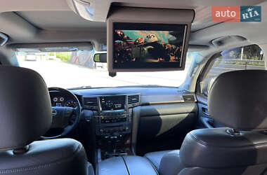 Внедорожник / Кроссовер Lexus LX 2008 в 