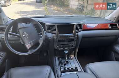 Позашляховик / Кросовер Lexus LX 2008 в 