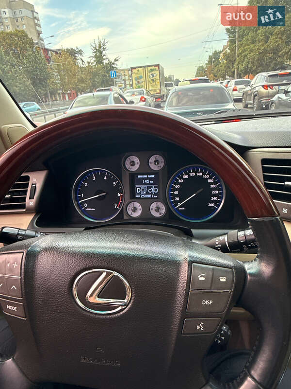 Внедорожник / Кроссовер Lexus LX 2008 в Днепре