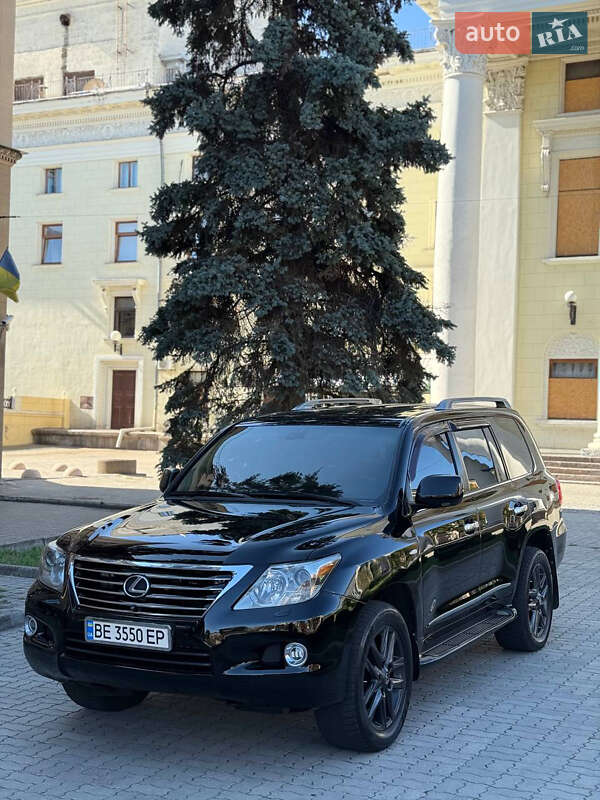 Внедорожник / Кроссовер Lexus LX 2008 в Днепре