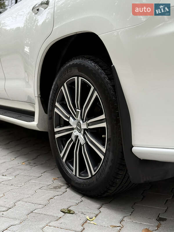 Внедорожник / Кроссовер Lexus LX 2019 в Тернополе фото 15 Внедорожник / Кроссовер Lexus LX 2019 в Тернополе