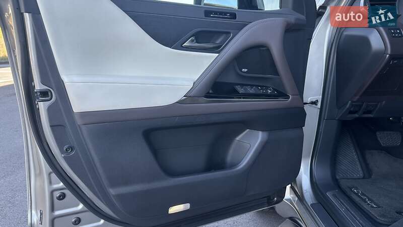 Позашляховик / Кросовер Lexus LX 2022 в Києві